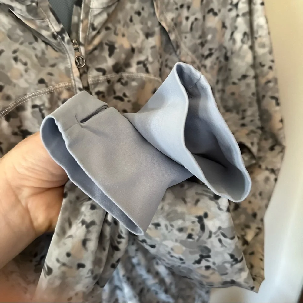 Lululemon Lightened Up Pullover Ambient Grey
